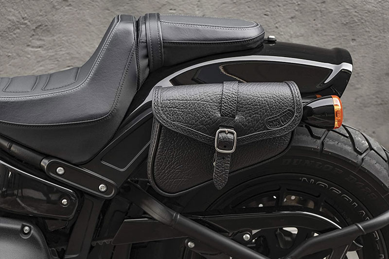 SELLE, BORSE E SISSY